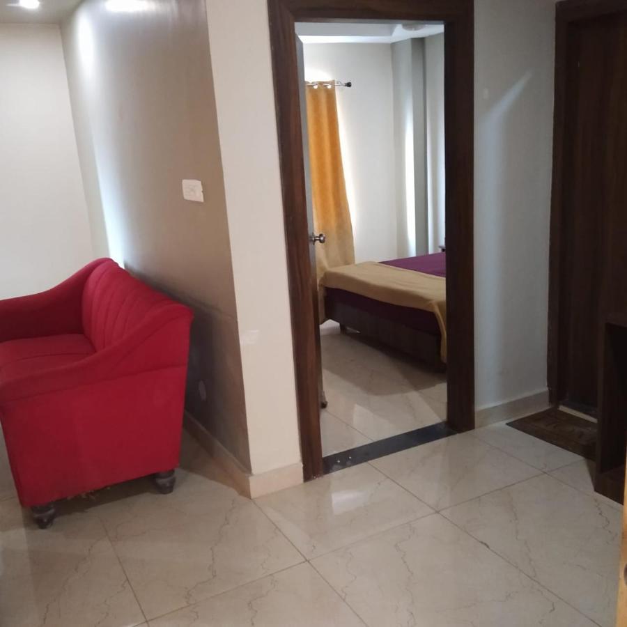 Hotel Janaki Pride プリ エクステリア 写真